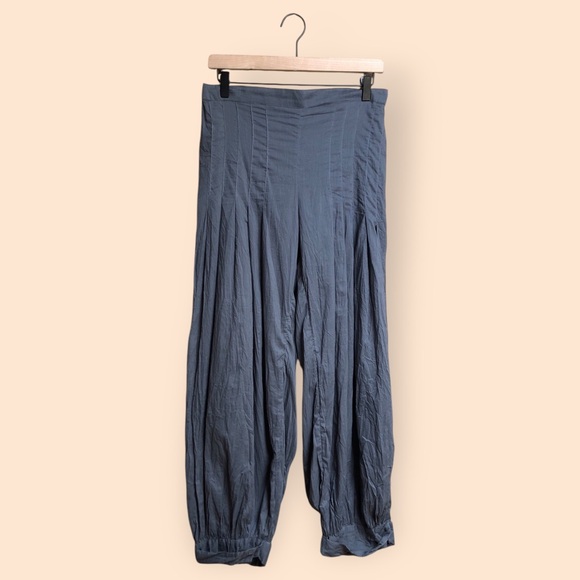 Apu A People United NWT Grey Pin Tuck Pants Lightweight Boho Lagenlook Women’s L - Picture 1 of 13